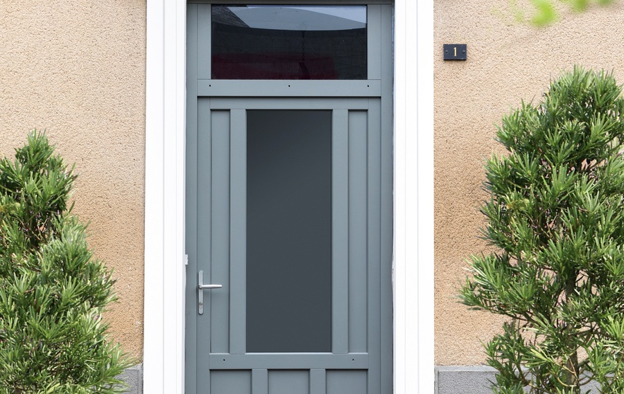 Notre gamme de porte d'entr&eacute;e en BOIS CLASSIQUE et CREATIVE CONTEMPORAINE &agrave; SEZANNE